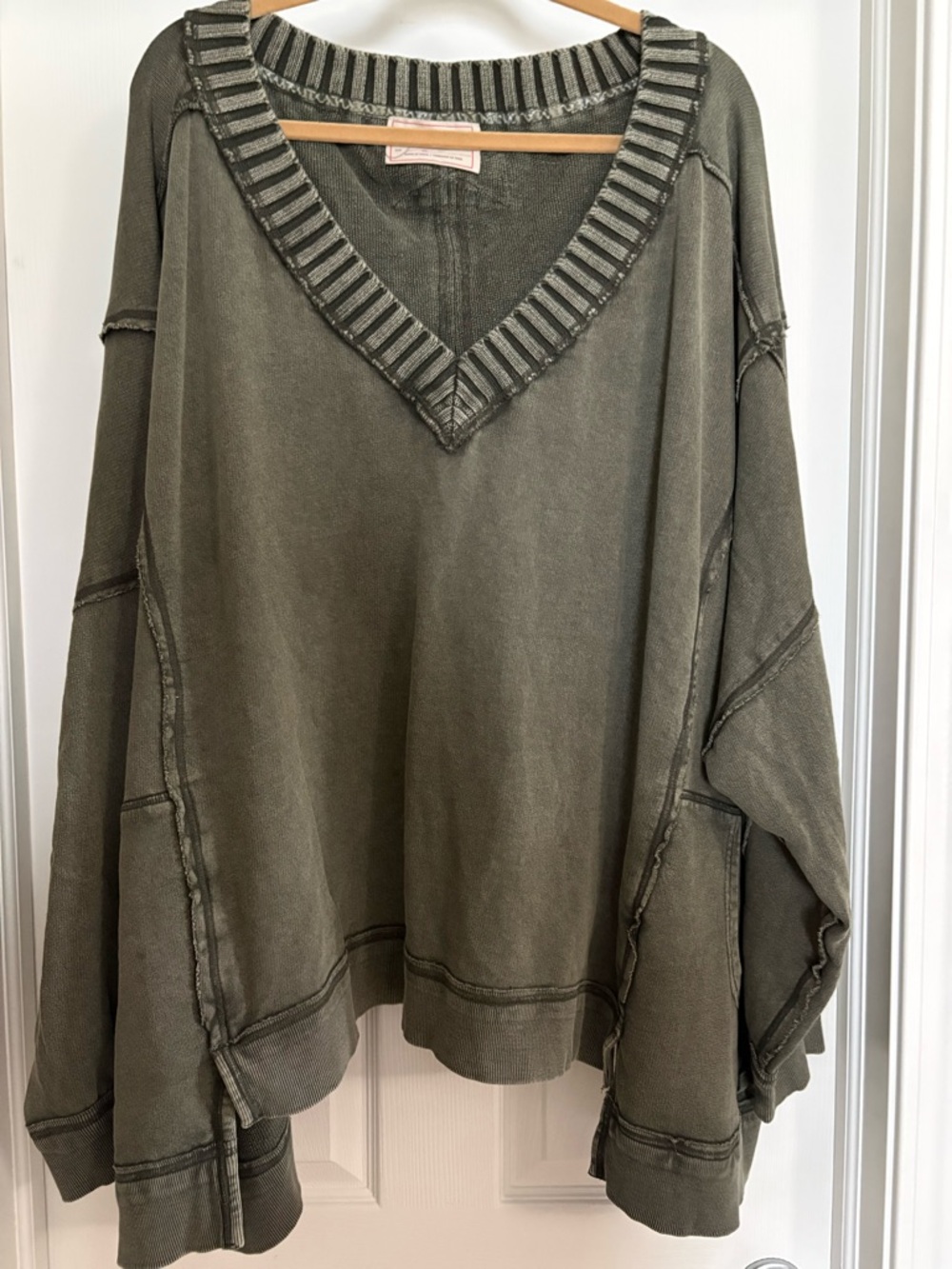 FP wait for you pullover - Picture 4 of 7